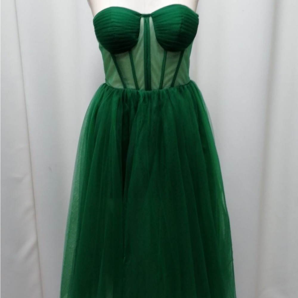 Chic Strapless Green Dress